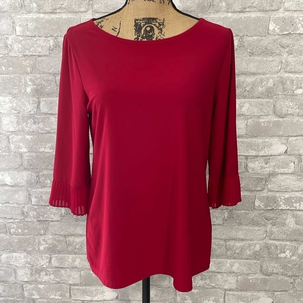 Trisisto Femme Red Flutter Sleeve Top